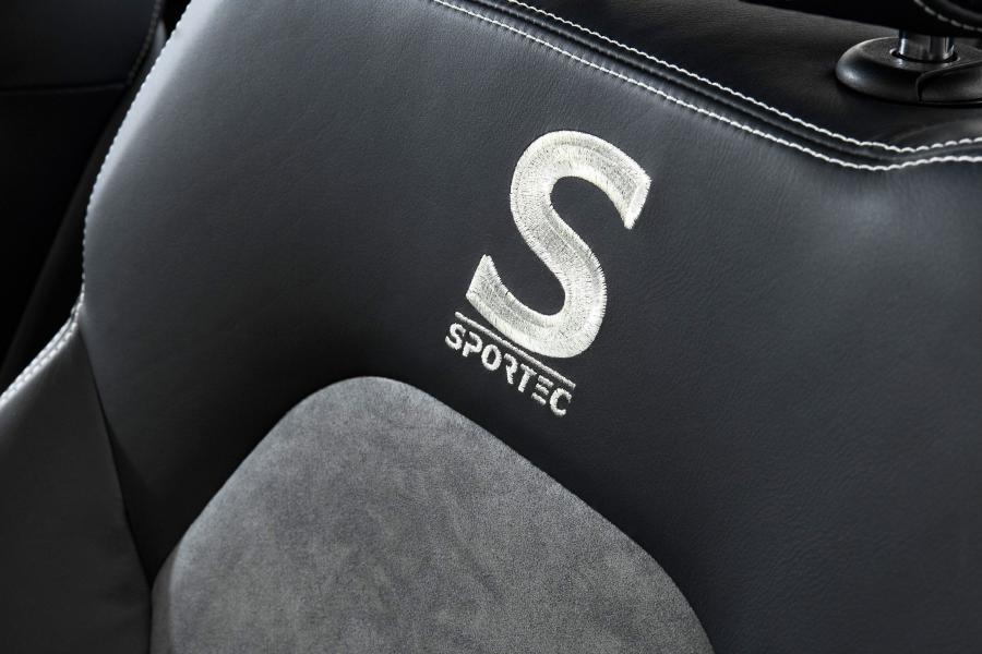 Детали интерьера Audi RS300 by Sportec (B7, 8E) 2006 года  (фото 11 из 11)